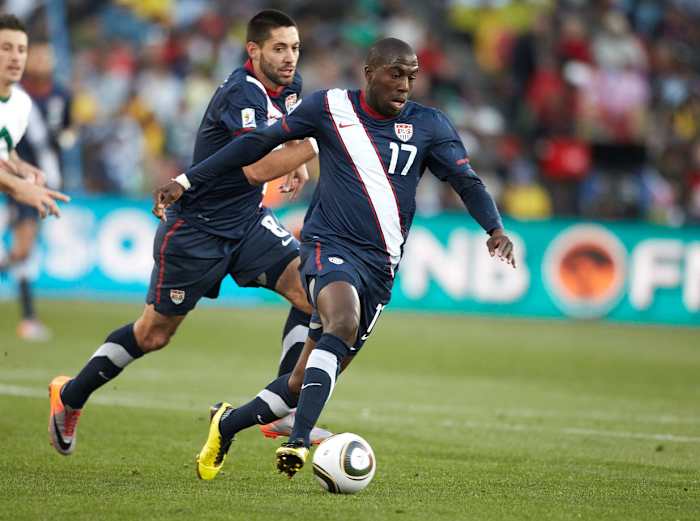 2010-USA-road-uniform-Jozy-Altidore-opov-35345.jpg